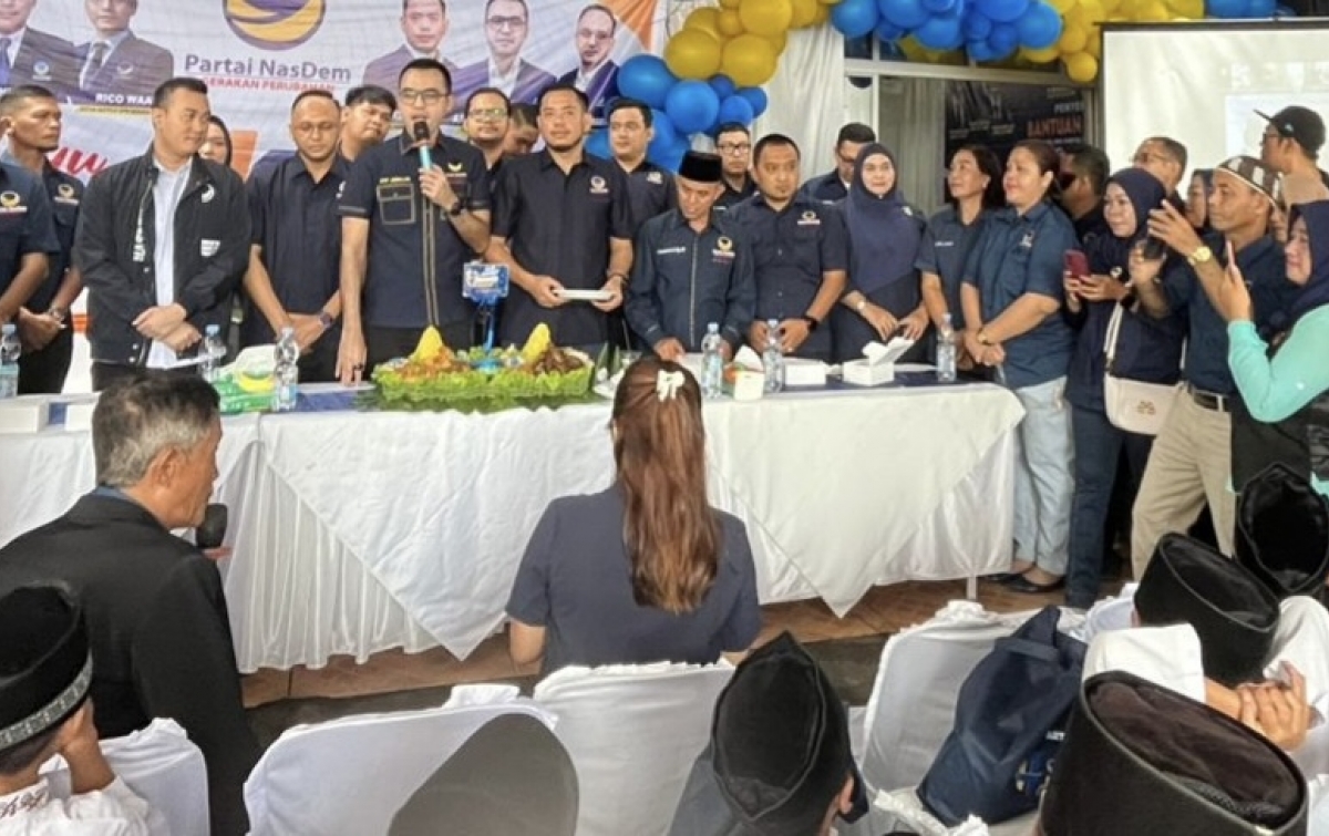 Rayakan HUT Partai ke-14, DPD NasDem Medan Bagikan 100 Paket Sembako
