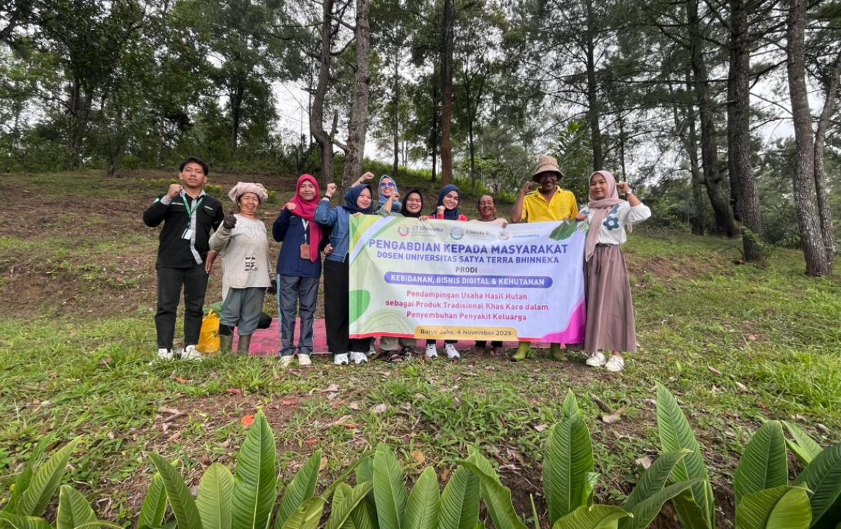 Dosen ST Bhinneka Lakukan Pendampingan Usaha Produk Tradisional Khas Karo dalam Penyembuhan Penyakit Keluarga