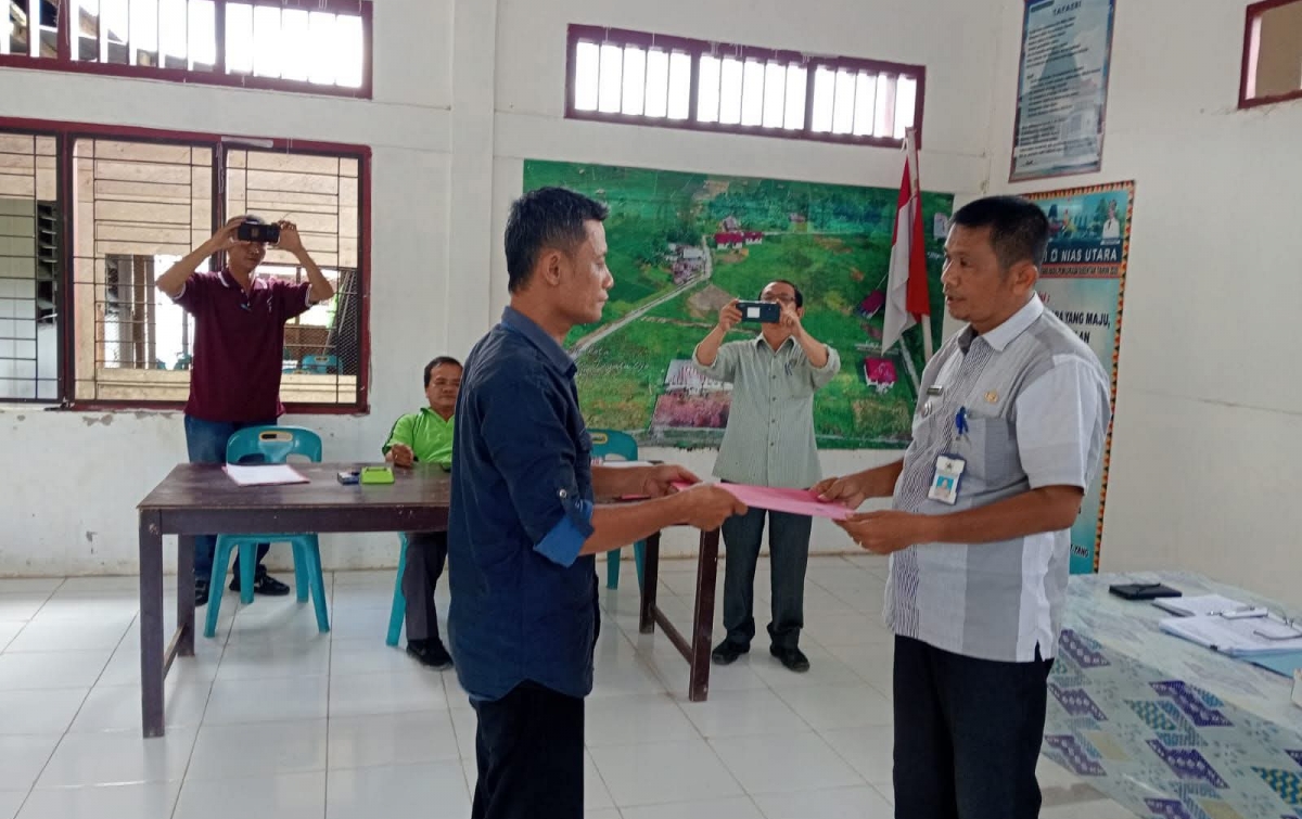 Perangkat Desa yang Pernah Diberhentikan Diangkat Jadi Plt. Kades Ononazara