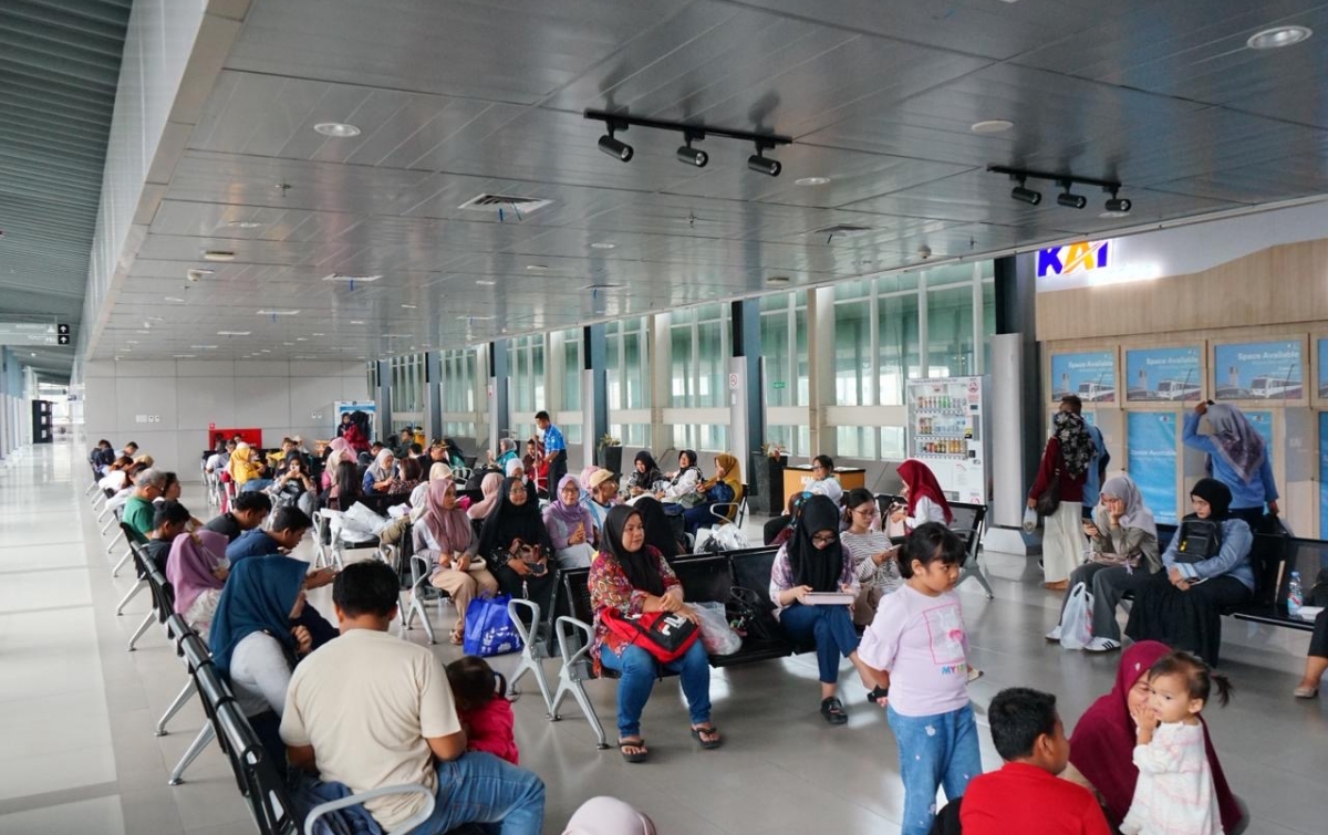 Rel Ambles Akibat Banjir, Railink Minta Maaf dan Pastikan Refund 100% Tiket KA Srilelawangsa