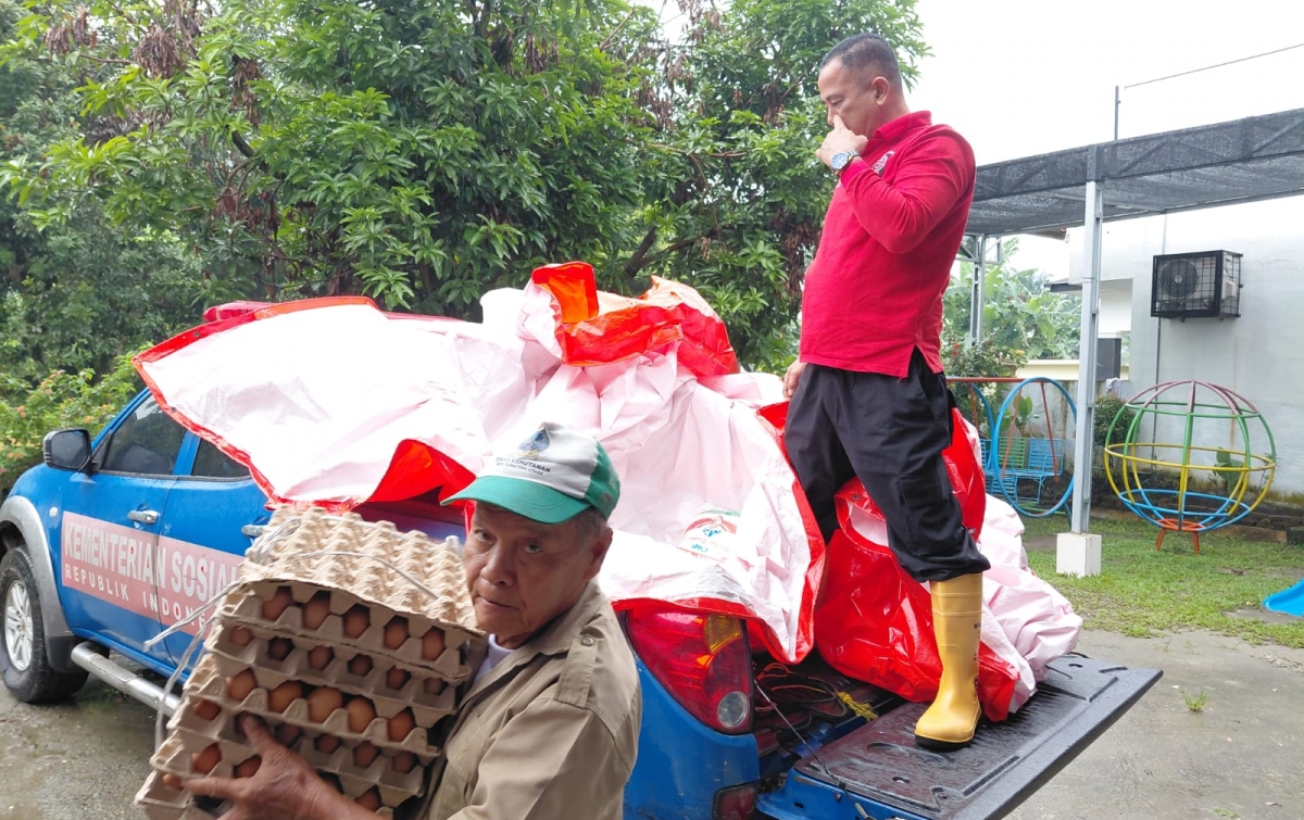 Pemkab Deli Serdang Salurkan Bantuan Logistik untuk Masyarakat Terdampak Banjir