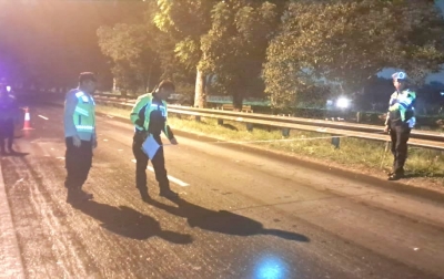 Driver Ojol Tewas Tertabrak Minibus di Jalan Sultan Serdang