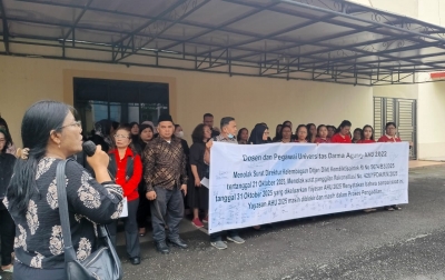 Demo Dosen dan Pegawai UDA: Tolak Surat Rekonsiliasi Sepihak Yayasan, Minta Kemendikti Saintek Turun Tangan