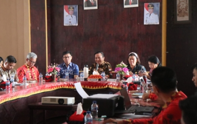 Bupati Nias Barat Buka Rakorpem, Tekankan Kedisiplinan dan Aksi Nyata