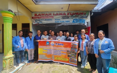 Peningkatan Daya Saing Perangkai Papan Bunga di Siantar Utara Lewat Analisis Preferensi Konsumen dan Pelatihan Digital Marketing