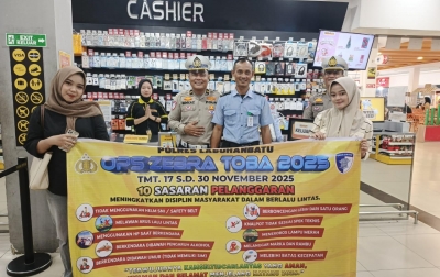 Sat Lantas Polres Labuhanbatu Sosialisasi Ops Zebra Toba 2025 di Pusat Perbelanjaan