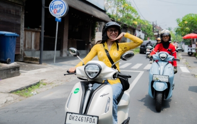 Yamaha Grand Filano Raih Otomotif Award, Sedot Perhatian Pengunjung Irian Supermarket Medan