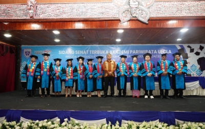Sampaikan Orasi Ilmiah Wisuda Akpar ULCLA Tarutung, Wabub Taput: Penting Membentuk Generasi 4B