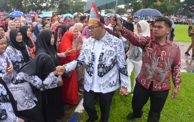 Peringatan HGN 2025, Bupati DS: Guru Harus Fokus Mendidik