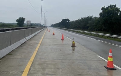 Saat Banjir Melanda Ruas Medan-Binjai KM 7-9, MBT Terapkan Contraflow untuk Urai Kepadatan