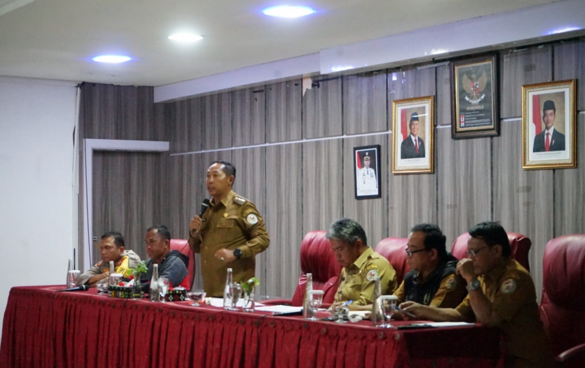 Bupati Taput Pimpin Rapat Koordinasi Penanganan Bencana