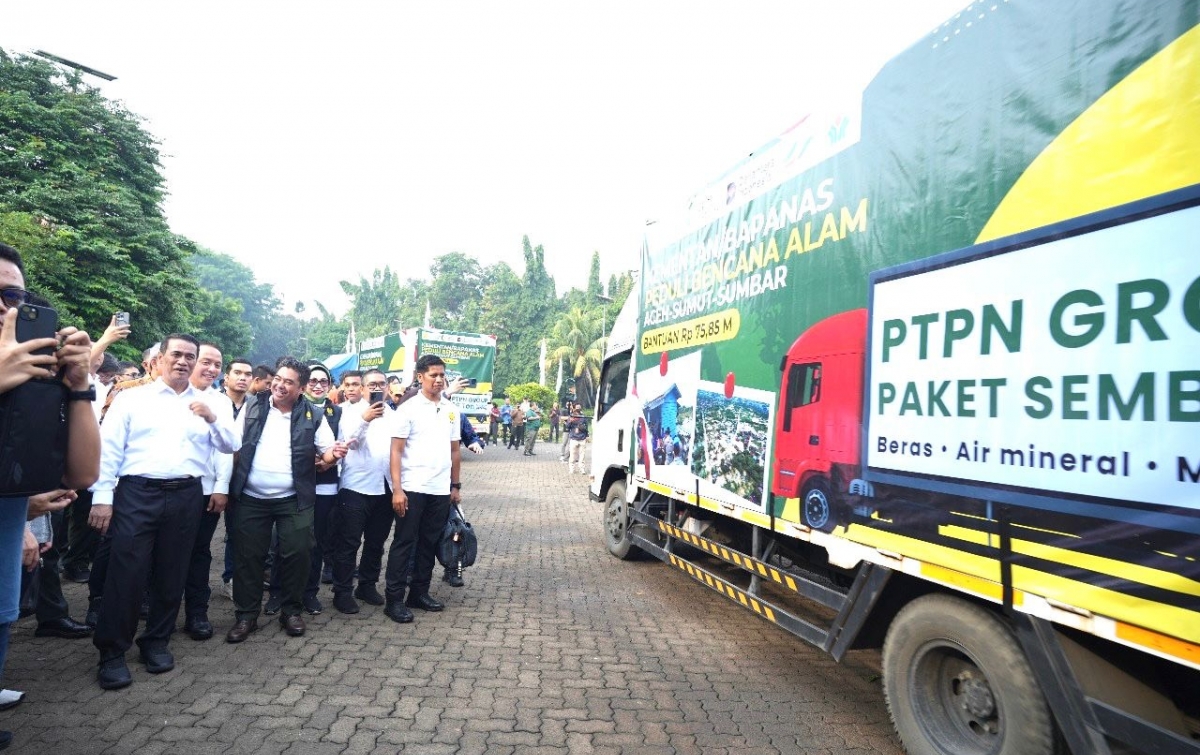 PalmCo Salurkan 500 Ton Minyak Goreng untuk Korban Banjir Sumatra