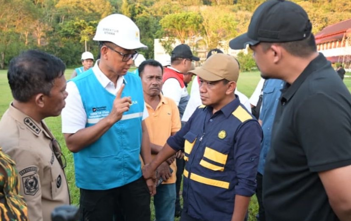 Target Jumat Malam! Menteri ESDM & Dirut PLN Blusukan ke Tapteng-Sibolga, Kebut Pemulihan Listrik Sumut