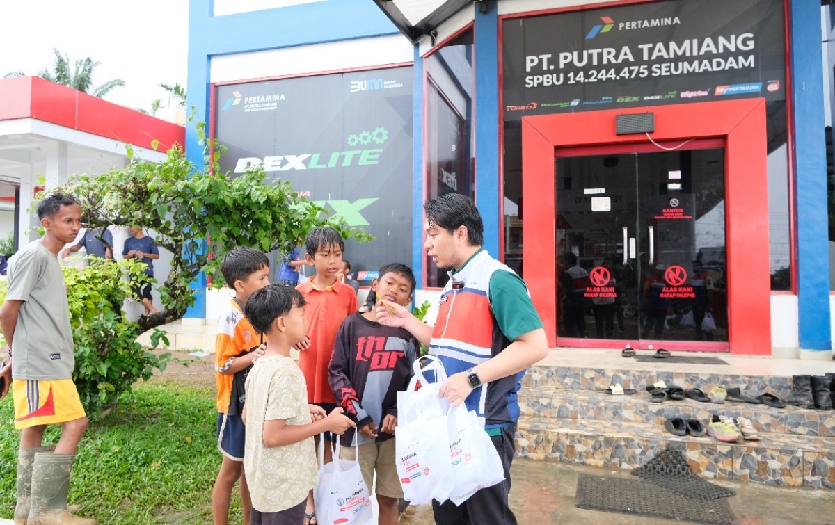 Pertamina Patra Niaga Bagikan Bantuan Kesehatan untuk Masyarakat serta Operator SPBU di Aceh Tamiang