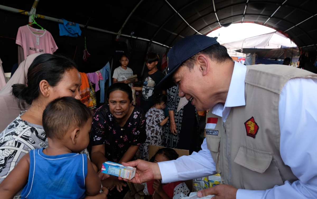 Bambang Haryo Salurkan Bantuan Sembako 12 Truk ke Aceh Tamiang
