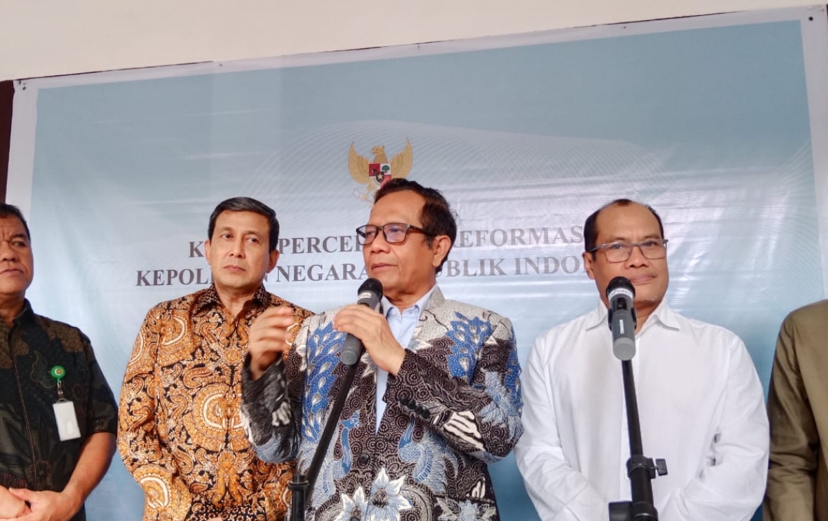 Komisi Percepatan Reformasi Polri Gelar Public Hearing di USU, Mahfud MD Soroti Penangkapan Demonstran