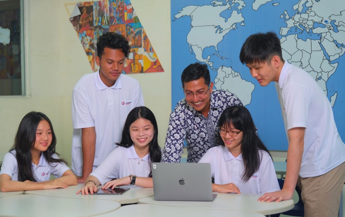 Pentingnya Sinergi Orang Tua dan Sekolah Menghadapi Tantangan Akademik Anak di Setiap Jenjang Pendidikan