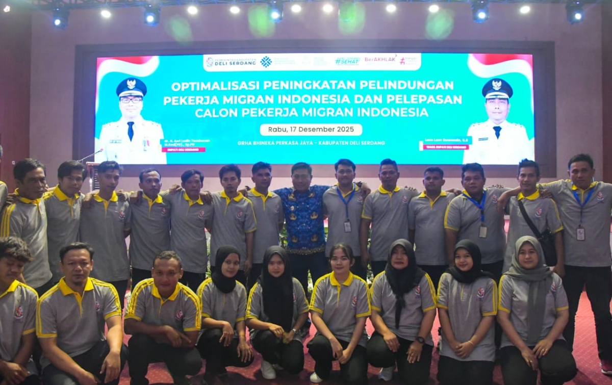 Wabup Deli Serdang Lepas 26 CPMI Deli Serdang Bekerja ke Malaysia