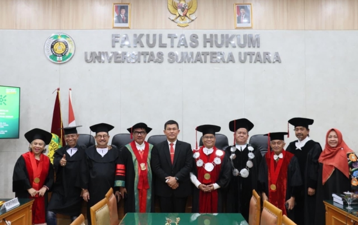 Kombespol Ronald FC Sipayung Raih Doktor Ilmu Hukum USU