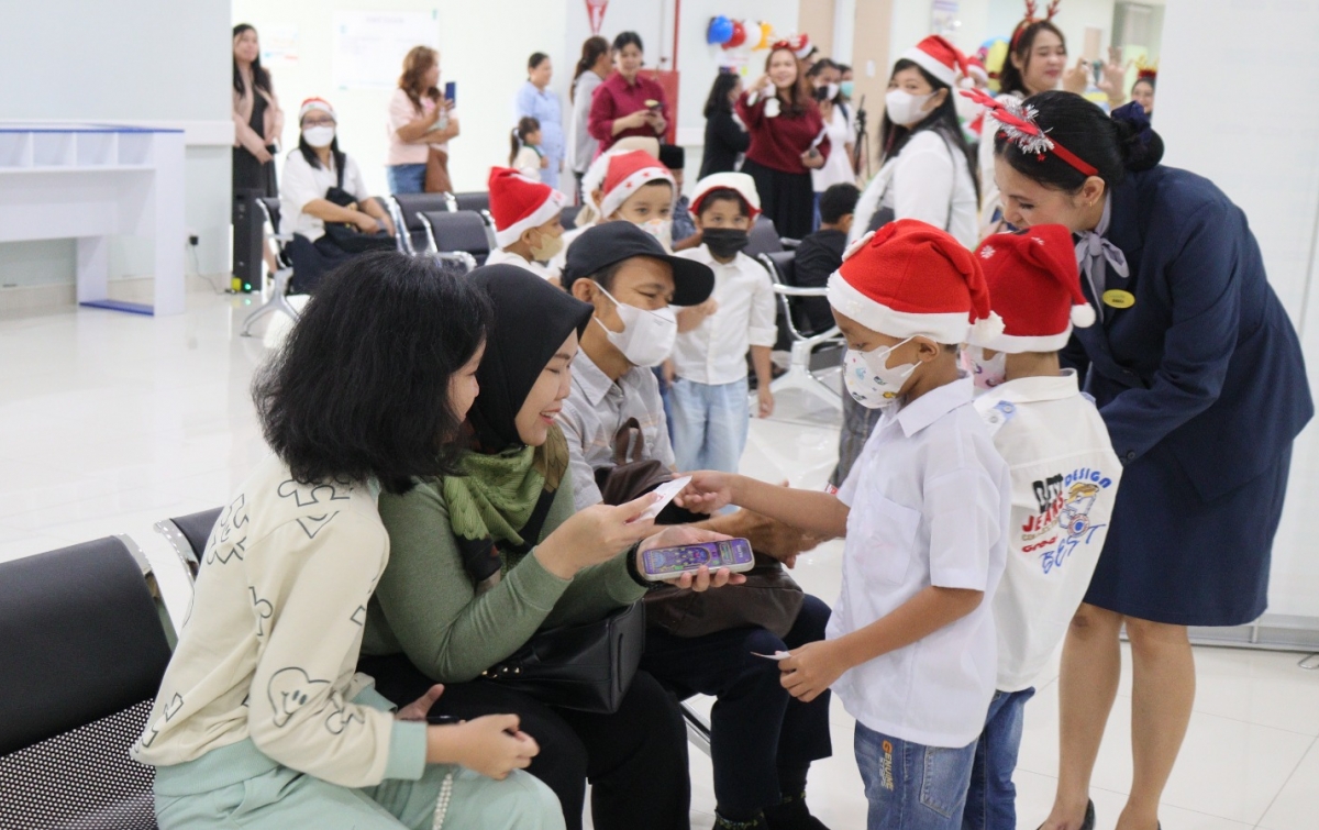 Columbia Asia Hospital Aksara Gandeng Matahari School: Hadirkan Christmas Carol Sebagai Sarana Edukasi Empati