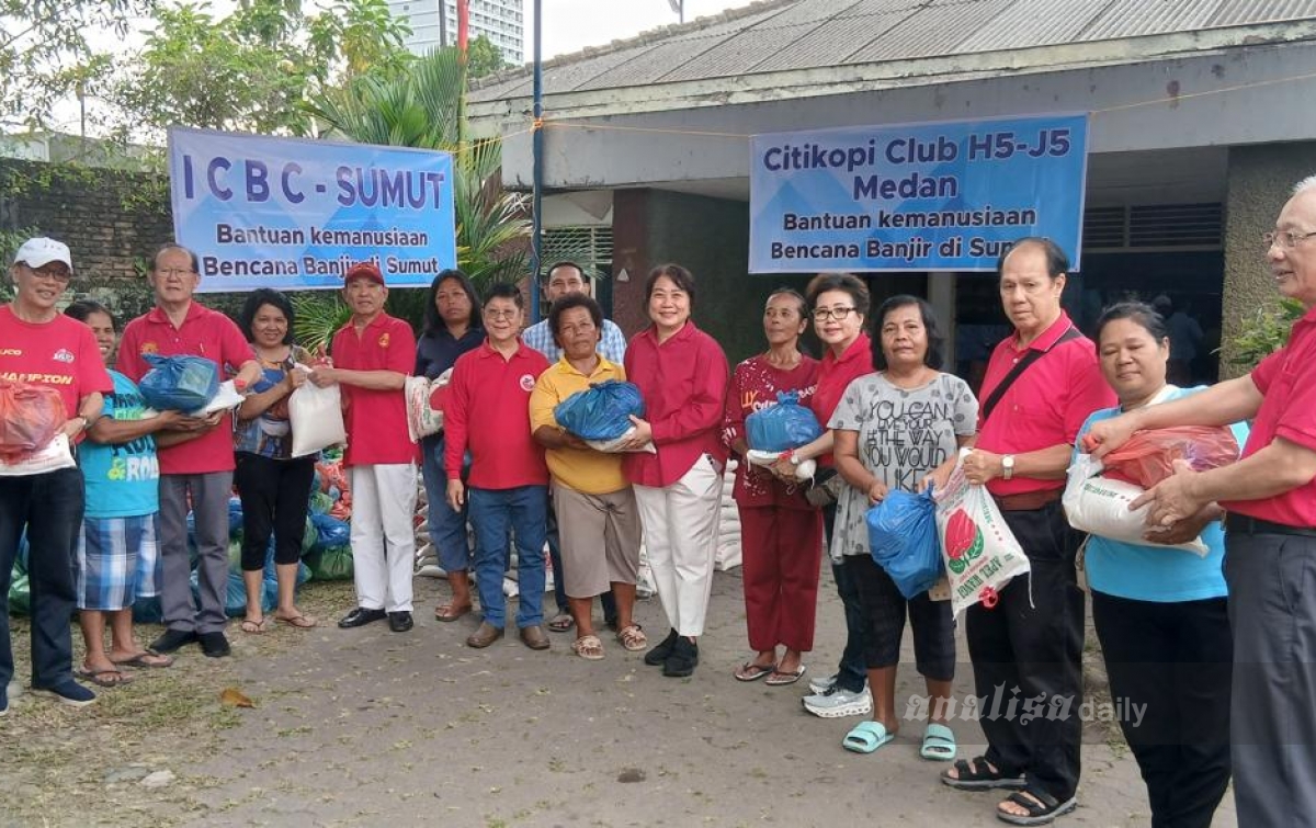 ICBC Kerja Sama Citikopi H–5–J–5: Salurkan 700 Paket Sembako di Tiga Kecamatan ke Warga Terdampak Banjir