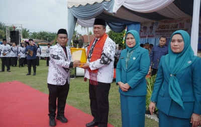 Hari Guru Nasional 2025, Bupati Asahan Tegaskan Guru sebagai Pondasi Generasi Emas