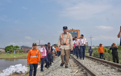 Kemenhub Pulihkan Akses Warga Pasca Banjir, Jalur KA Medan–Binjai Kembali Tersambung
