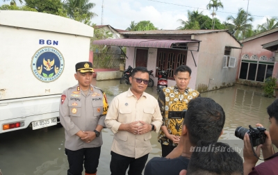 Deputi BGN RI Tinjau Kondisi Banjir di Tanjung Beringin, Salurkan Bantuan 5.000 Paket Makan Bergizi Gratis