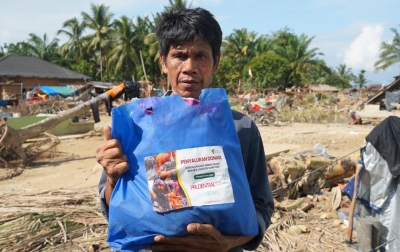 1.300 Lebih Warga Aceh Terdampak Terima Bantuan Langsung dari Prudential Syariah