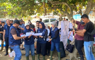 Majidah, Terbantu Berobat dengan Posko Kesehatan Telkom di Aceh Tamiang