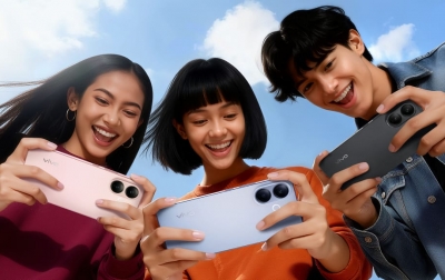 Akhir Tahun 2025, V60 Series Hadir dengan Kamera dan AI yang Canggih  