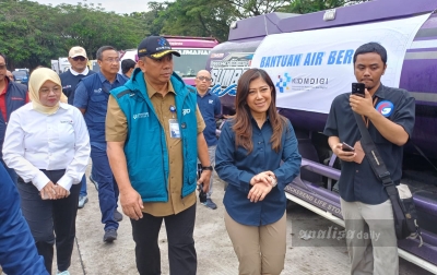 Menteri Komdigi Meutya Hafid Lepas Bantuan Kemanusiaan ke Aceh