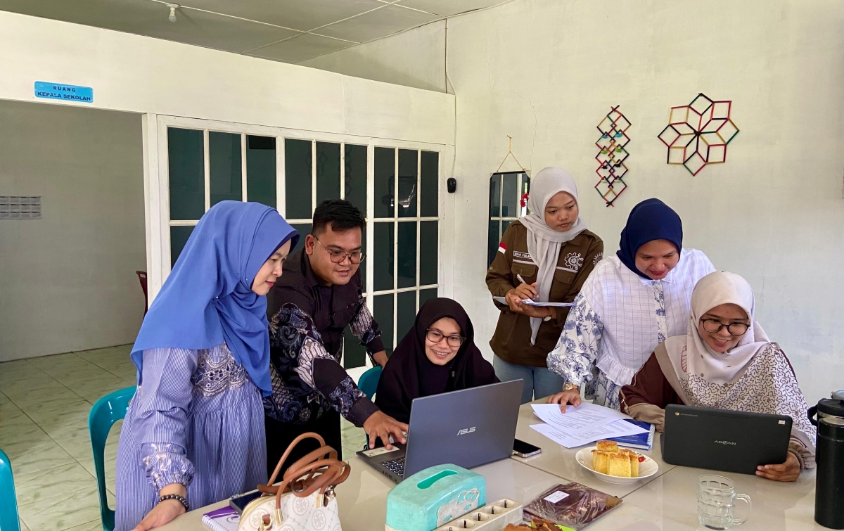 Dosen STMIK Pelita Nusantara Terapkan Sistem Surat Berbasis Web di SMK Wira Kesuma Jaya