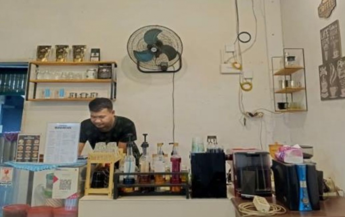Kedai Kopi Tersembunyi di Tengah Kota Medan Bertahan di Tengah Persaingan