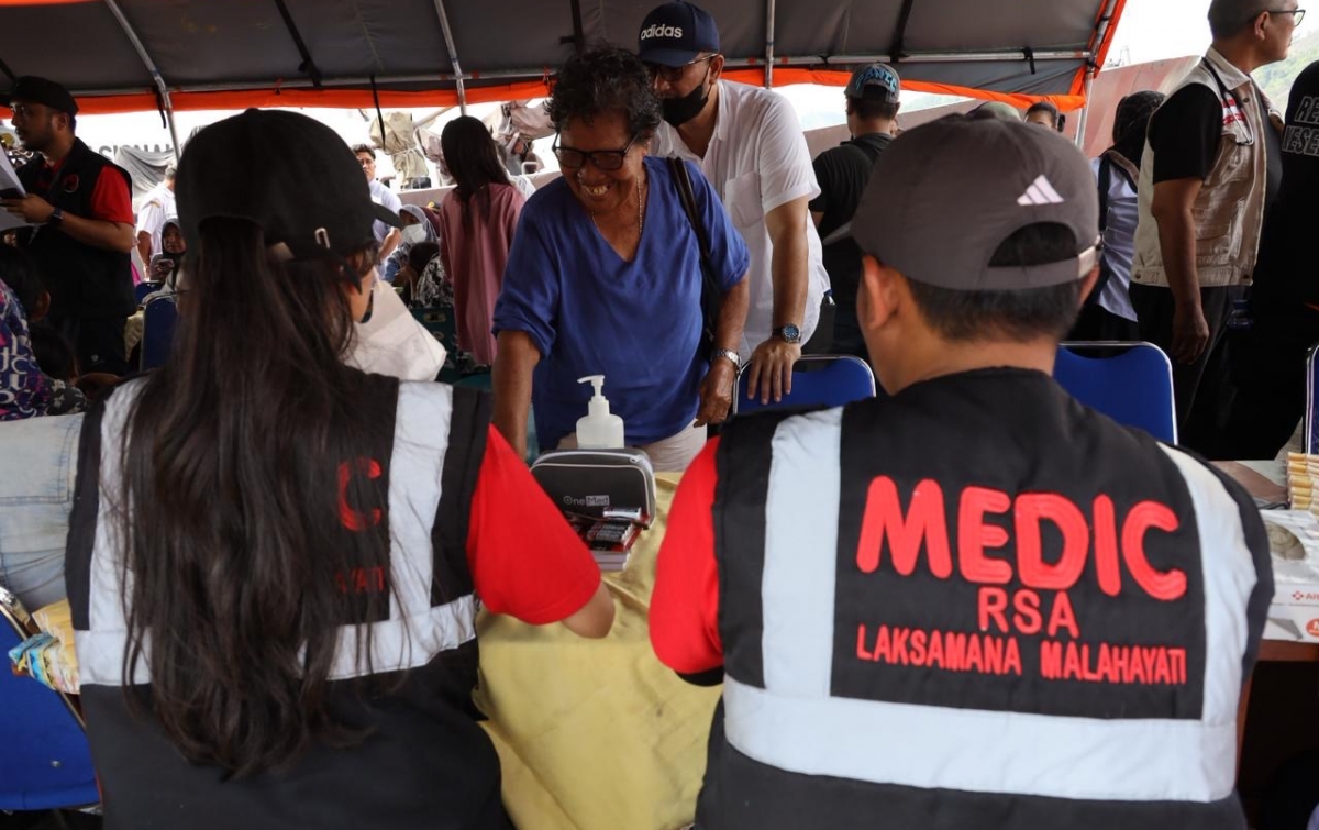 PDI Perjuangan Rayakan Natal Nasional di Sibolga Tapteng, Kapal Apung Laksamana Malahayati Layani Korban Bencana