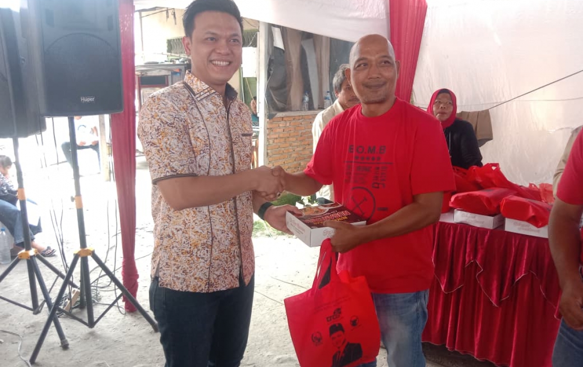 David Roni Ganda Sinaga Sosialisasikan Perda Penanggulangan Kemiskinan 