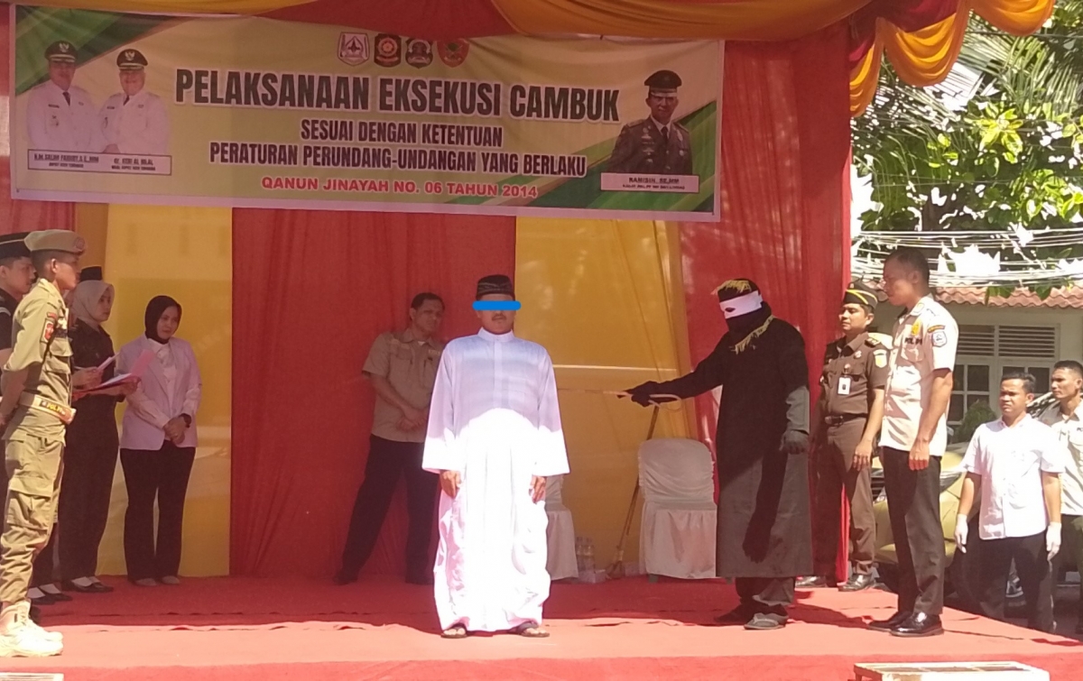 Kejari Aceh Tenggara Eksekusi Cambuk Empat Terpidana Judi