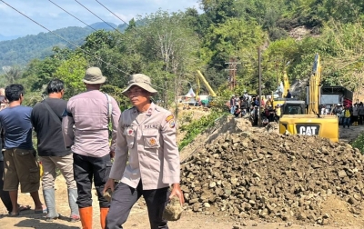 Jalinsum Sipirok-Taput Amblas, Arus Lalu Lintas Lumpuh Total