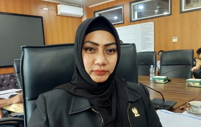 Retribusi Dikutip dan Disetor Berbeda: Lailatul Badri Minta Retribusi Sampah Dikembalikan ke DLH