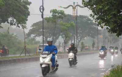 Waspada! BMKG Prediksi Hujan Guyur Mayoritas Kota Besar RI, Sejumlah Wilayah Siaga Hujan Sangat Lebat