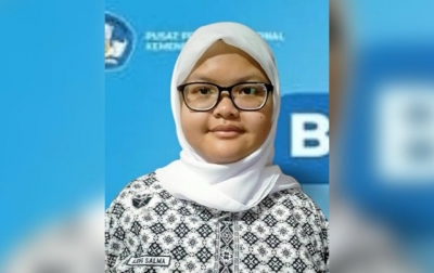 Tuntasan Program BTI, Murid SMA Jakarta Raih Sertifikat Puspresnas