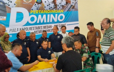 Buka Turnamen Domino PWI Sumut, Kapolrestabes Medan :  Kegiatan Positif Mempererat Kebersamaan