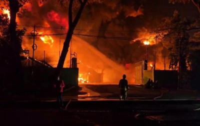 Pabrik Sandal di Medan Deli Terbakar