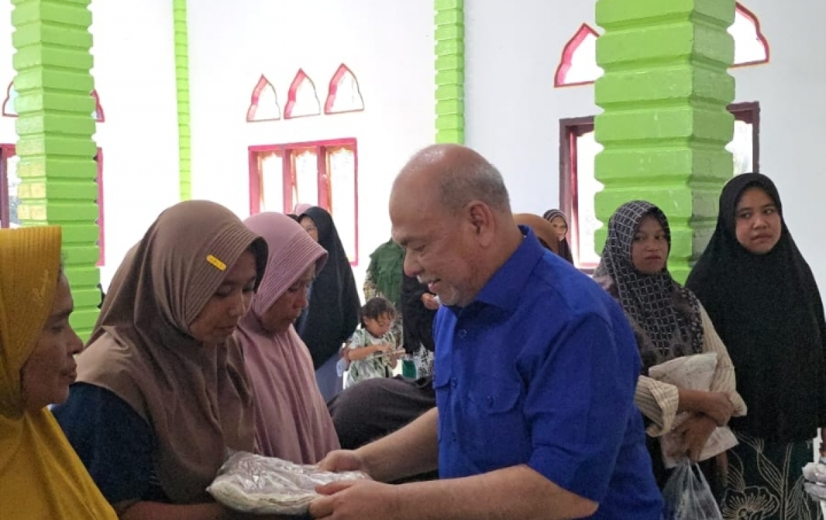 Tempuh Medan Ekstrem, Ketua FPAN DPRD Sumut Salurkan Bantuan untuk Korban Banjir Bandang di Bener Meriah