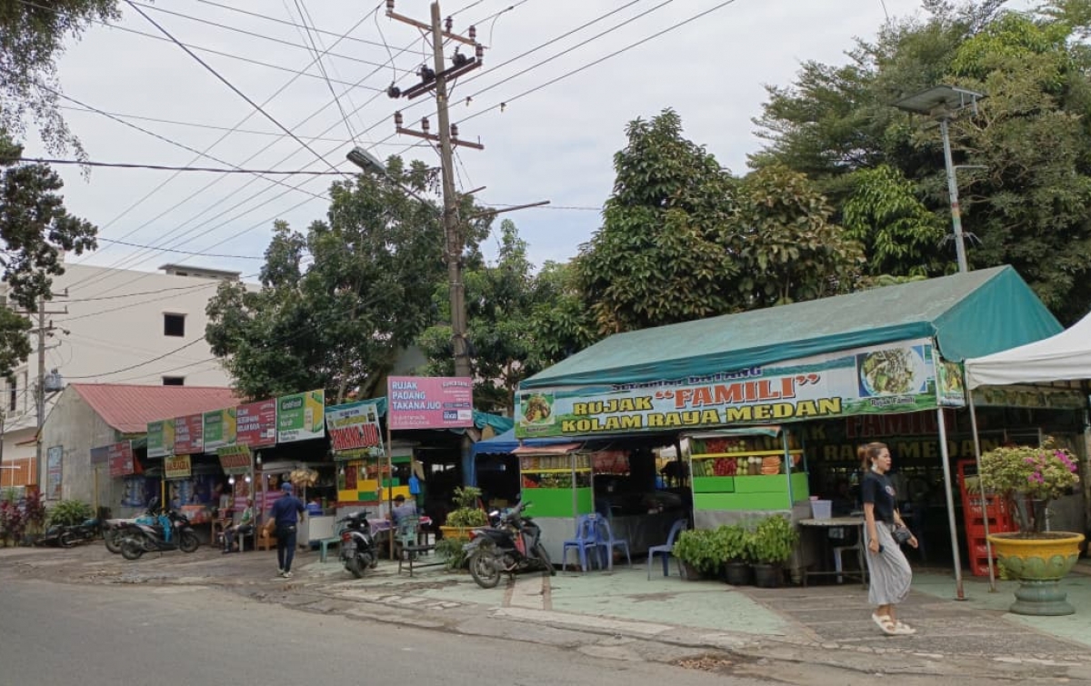 Rujak Kolam Sri Deli: Kuliner Legendaris yang Pertahankan Cita Rasa dari Generasi ke Generasi