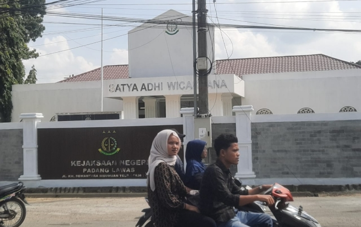 Usai Diperiksa Kejagung, Kajari Palas Dicopot dari Jabatannya