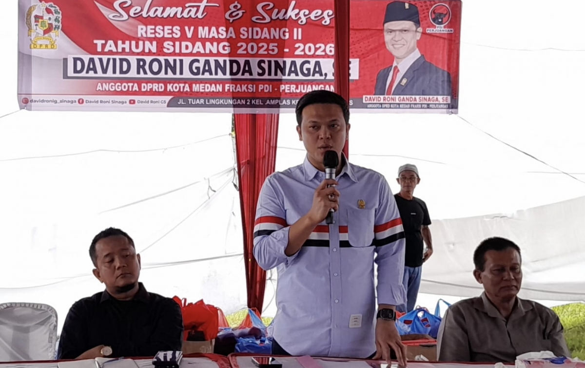 Reses David Roni Ganda Sinaga: Warga Khawatir Tiang Listrik Lapuk Menimpa Rumah