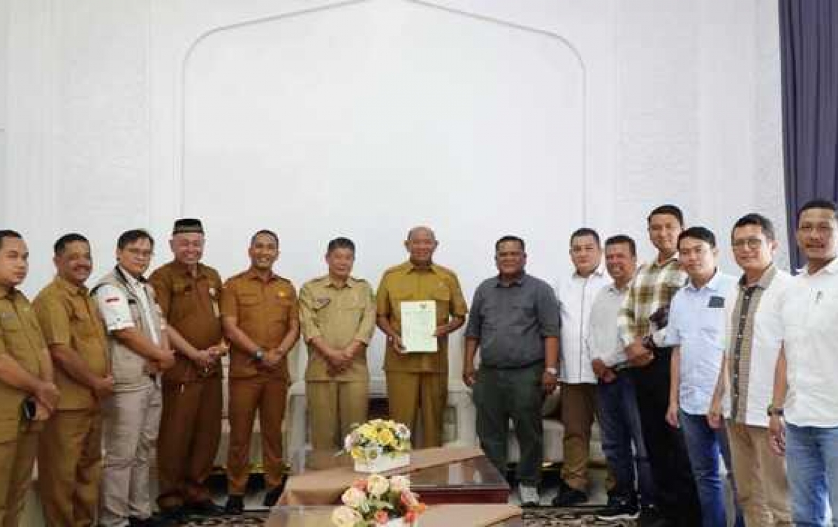 Bupati Afandin Terima Hibah 4,6 Hektare Untuk Huntap Korban Banjir Langkat