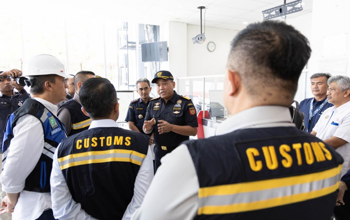 Komisi XI DPR RI Tinjau Layanan dan Pengawasan Bea Cukai Belawan