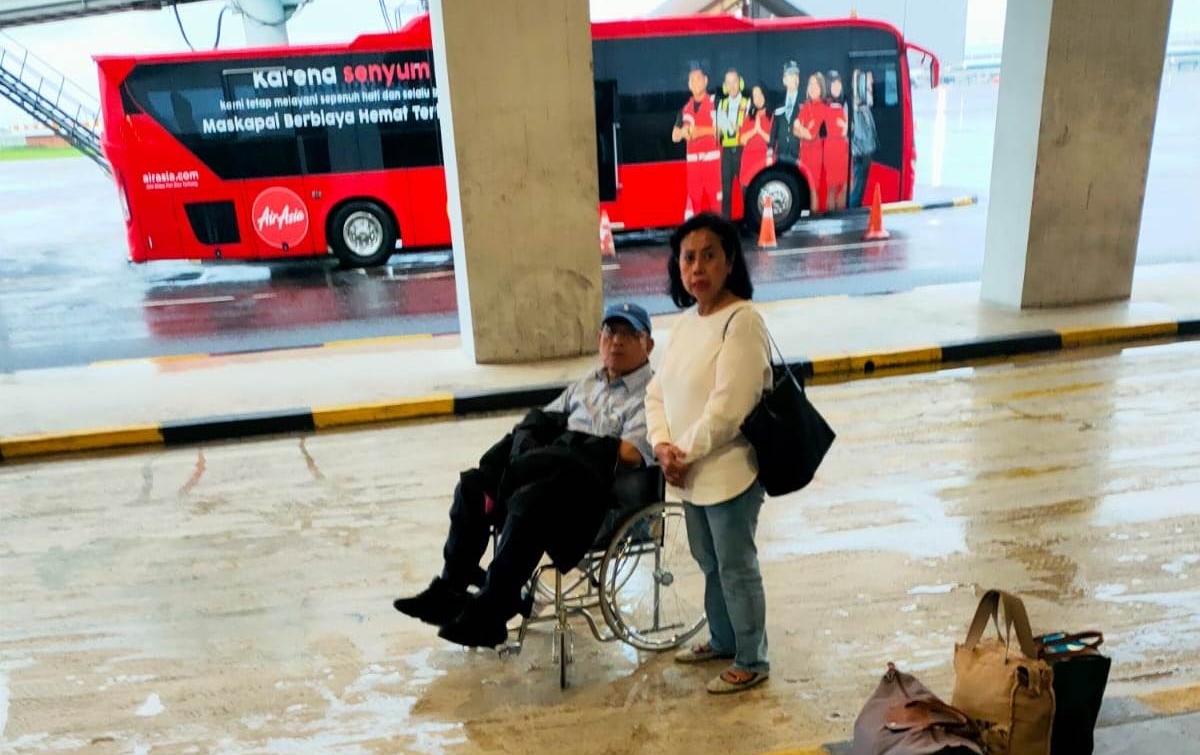 Ketika Kaki Bupati Vickner ‘Tertata-Tata’